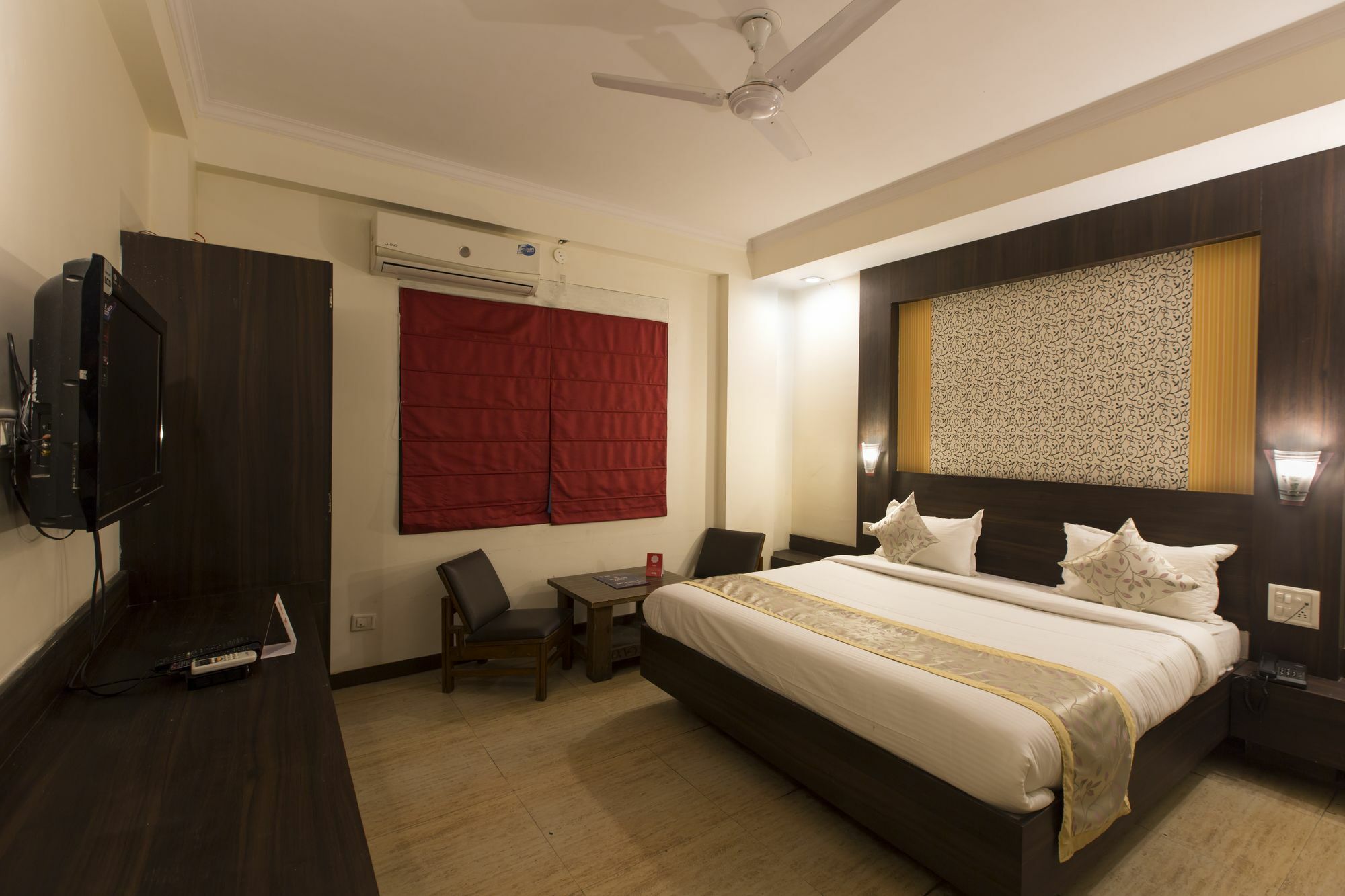 Oyo 8307 Garden View Hotel 3*