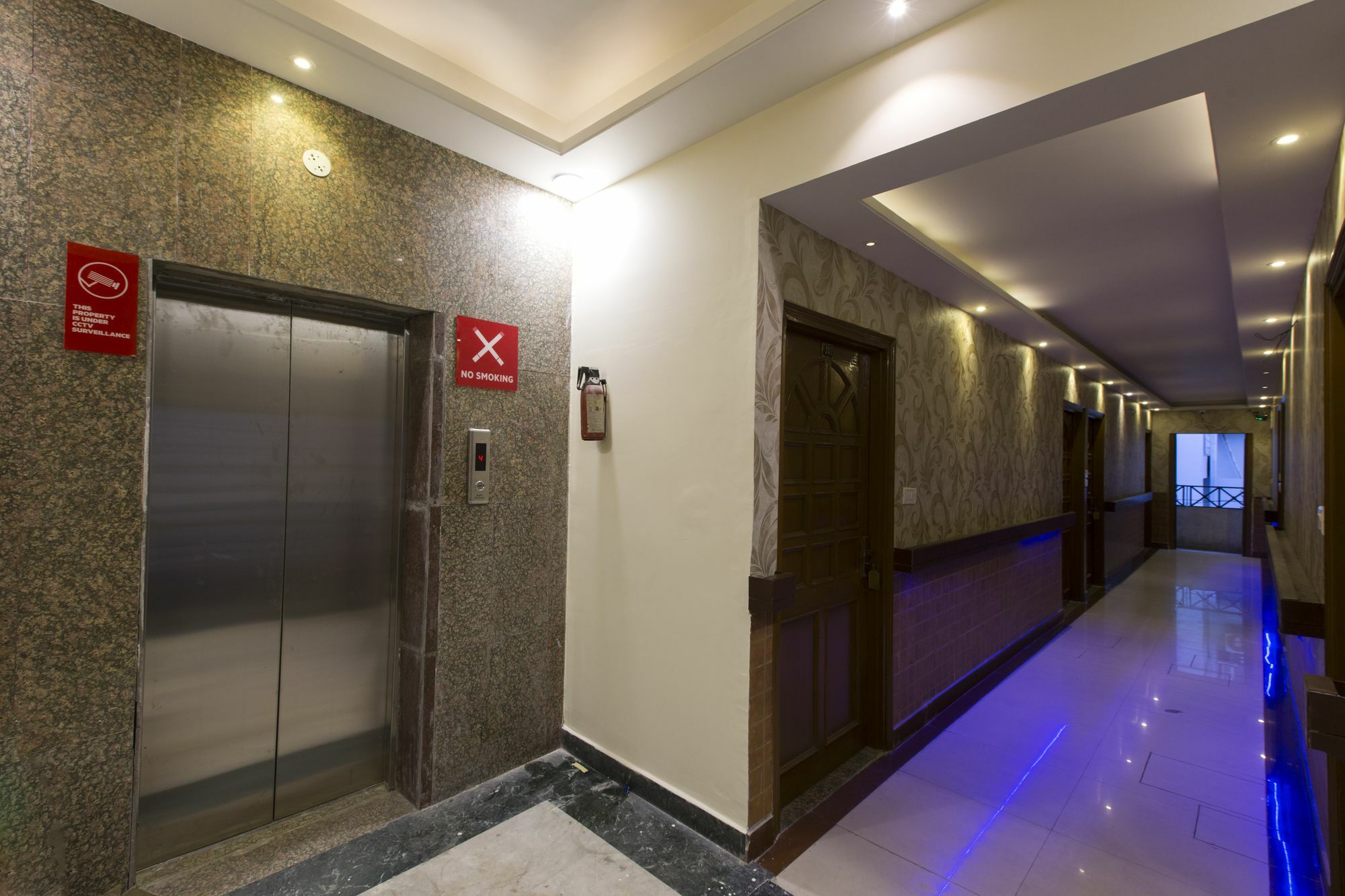 Hotel Oyo 8307 Garden View 3*