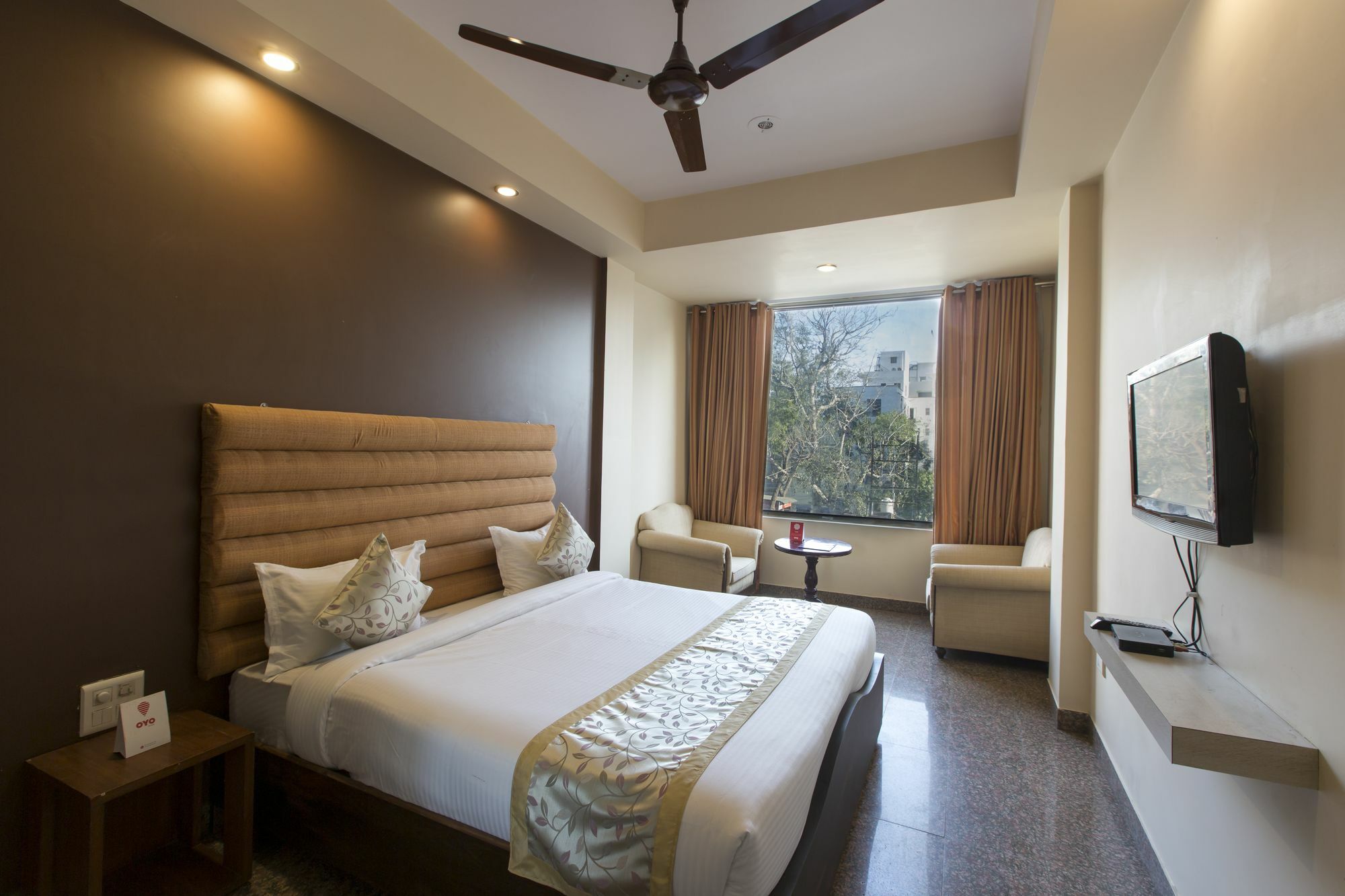 Oyo 8307 Garden View Hotel