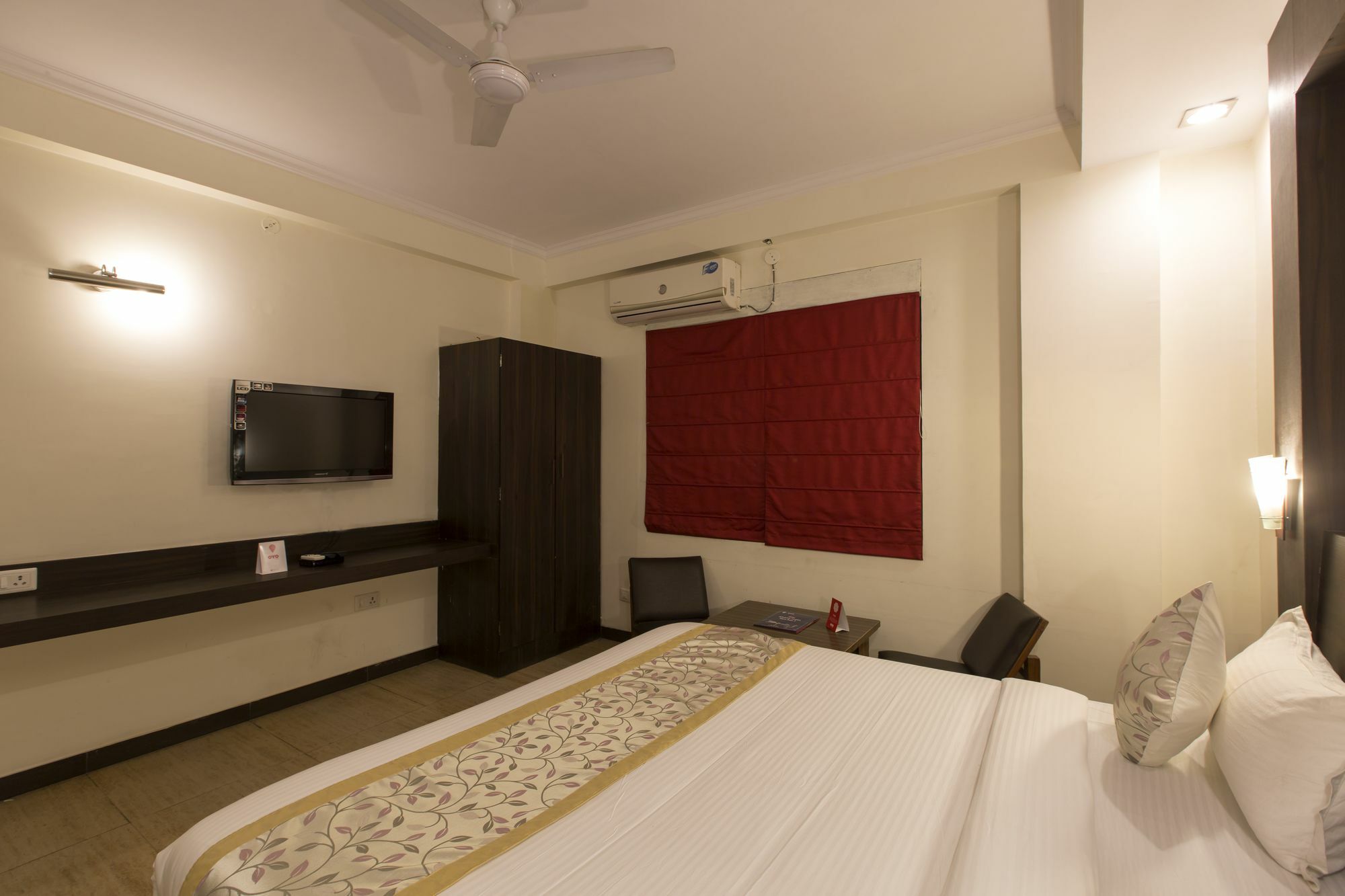 Oyo 8307 Garden View Hotel 3*